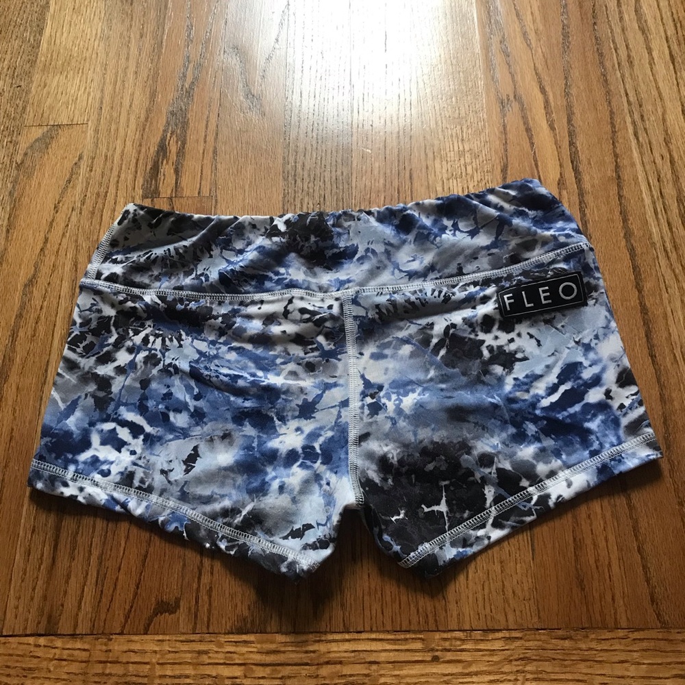 Tie-Dye Fleo Shorts